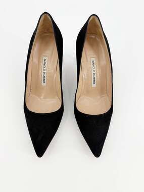 Manolo Blahnik BB 70 Black Suede Pointed Toe Stiletto Pumps Heels 37 EU